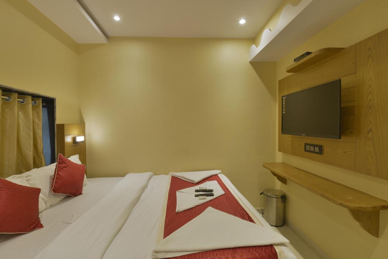Hotel Residency Park Мумбай Екстериор снимка