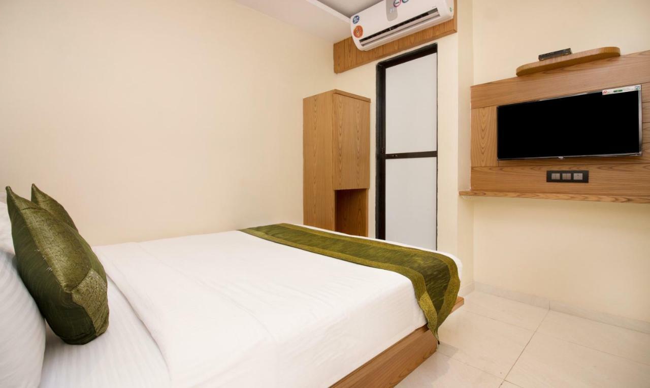 Hotel Residency Park Мумбай Екстериор снимка