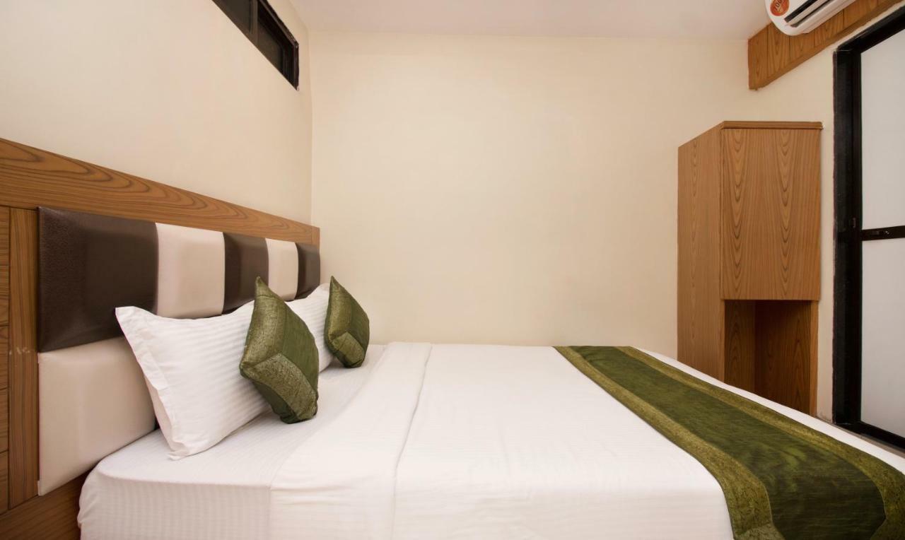 Hotel Residency Park Мумбай Екстериор снимка